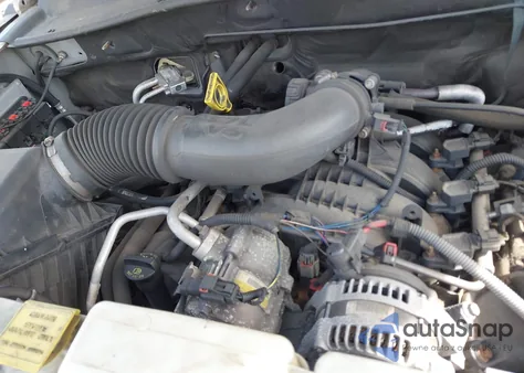 2008 Jeep Liberty Limited Edition z USA, uszkodzony, nr VIN 1J8GN58K98W193186